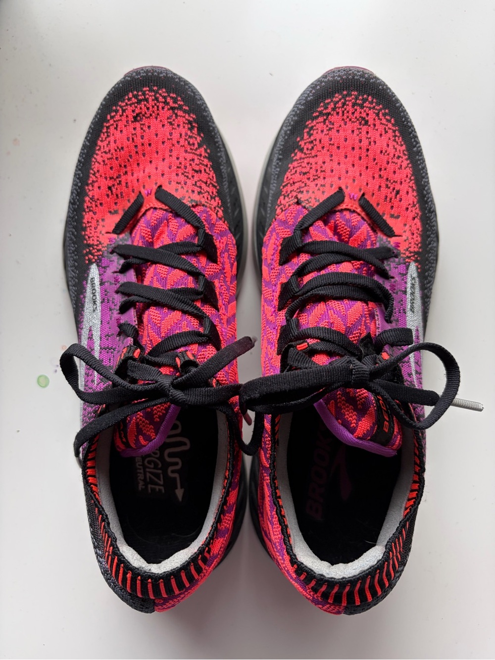 Brooks Bedlam Women's Pink Purple Black Running Shoes